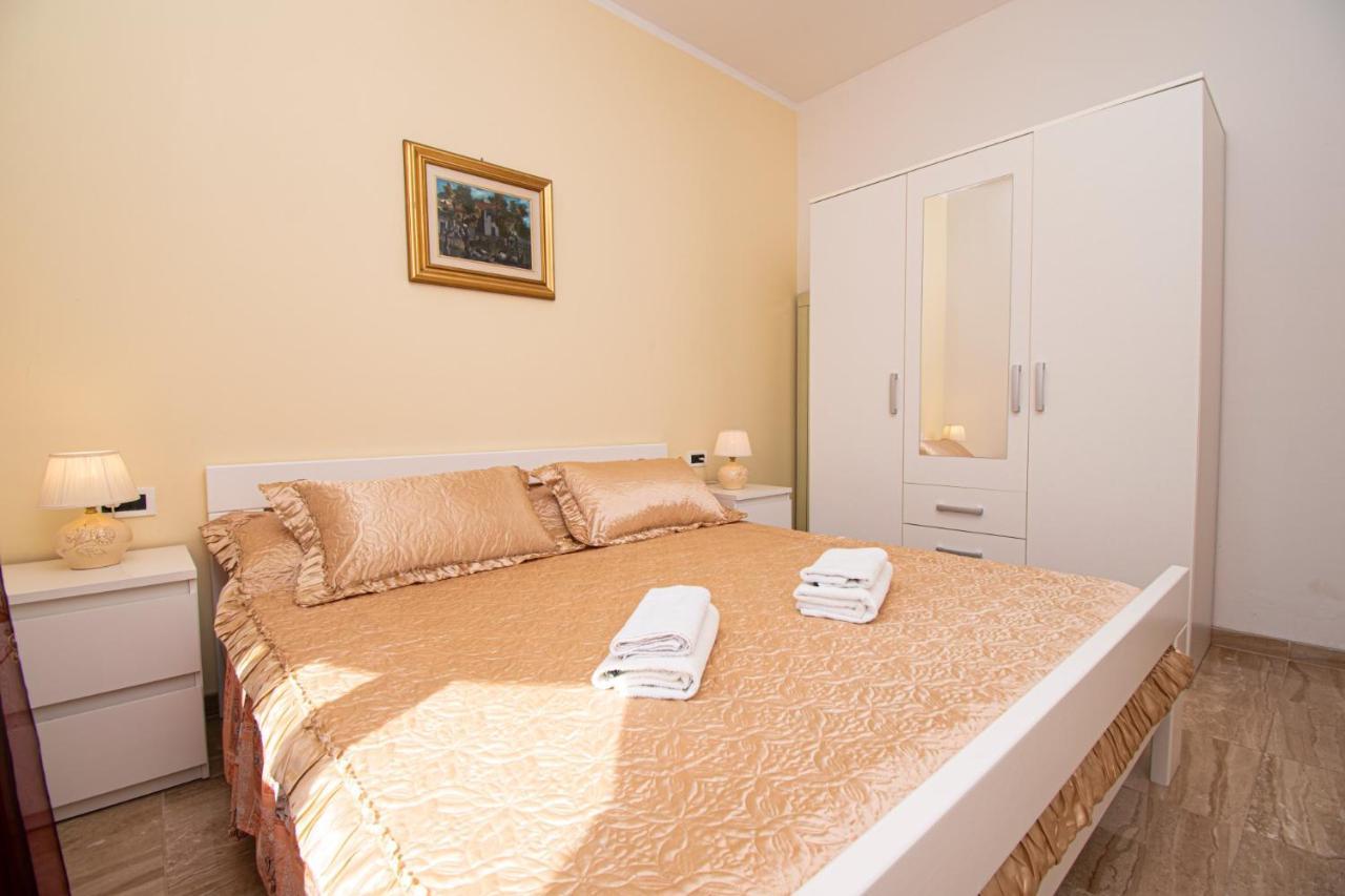 Apartments With Pool In Pula,Croatia Экстерьер фото